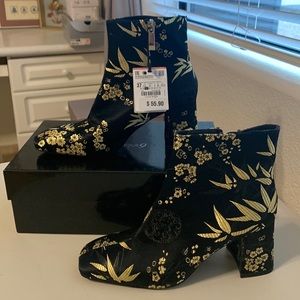 Zara embroidered satin booties size 37 / 6 1/2 🎁
